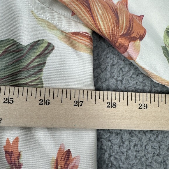 Tommy Bahama Heritage Tortola Silk Floral Hawaiian Shirt Men 2XL‎ Original Fit - Picture 7 of 16